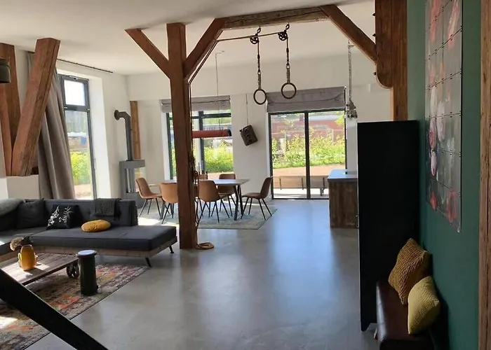 Altes Zeughaus * فلنسبورغ